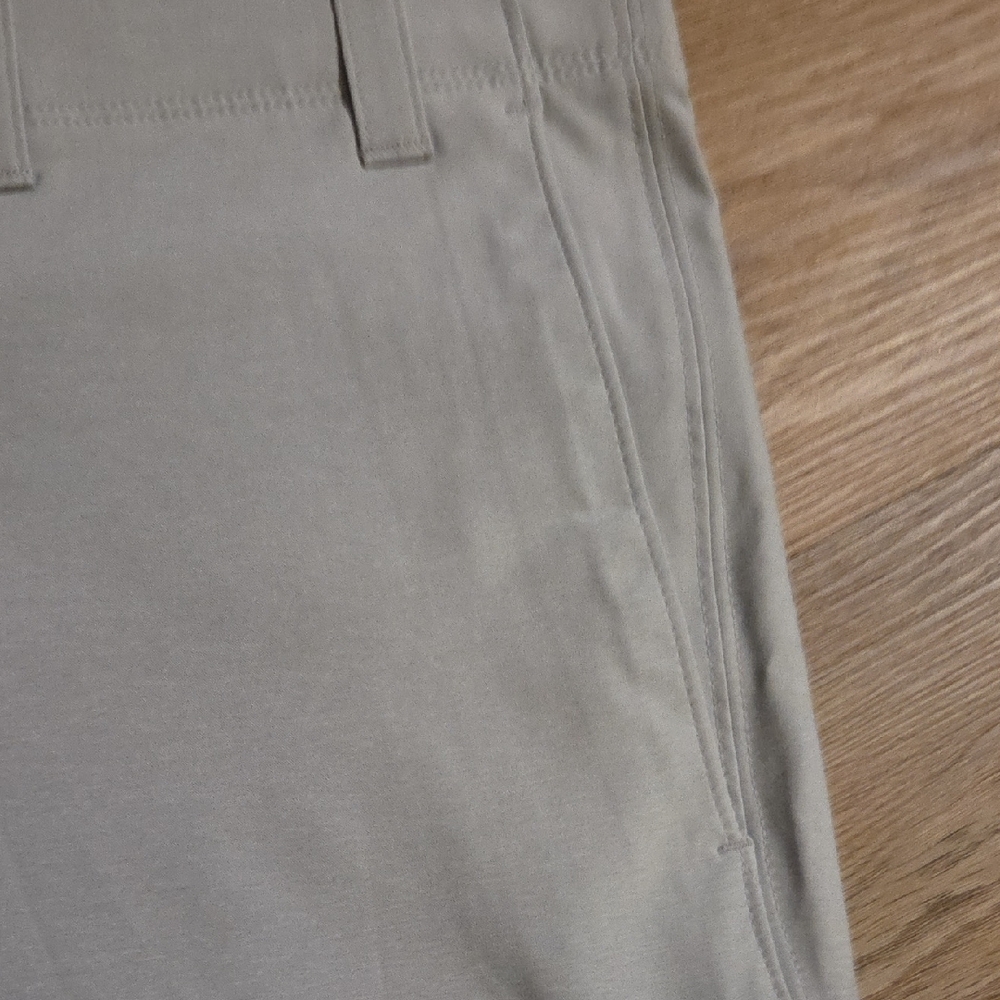 Callaway Gray Flat Front Men's Shorts - Picture 3 of 5
